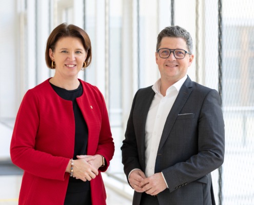 LRin Michaela Langer-Weninger und LR Michael Lindner setzen neue Förderimpulse um Kinderwelten zu gestalten und Erholungsräume zu schaffen