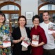 Genussland Stabstellenleiterin Birgit Stockinger, Agrar- und Genuss-Landesrätin Michaela Langer-Weninger, Genussland Marketing Gastro & Kulinarik GF Margit Steinmetz-Tomala und Inhaber der Huberei Thomas Huber